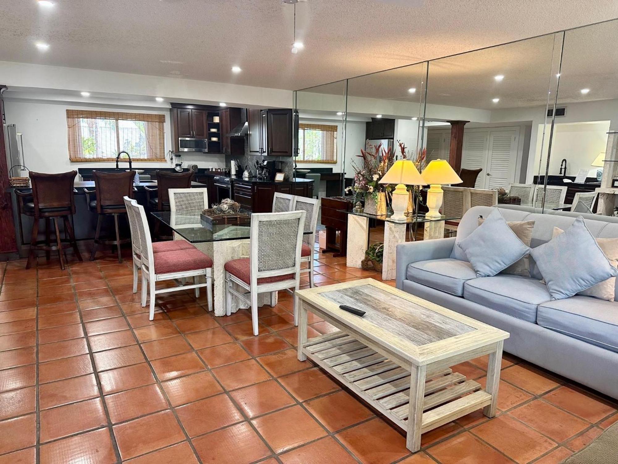 Beautifully Renovated Summer Of 2020 Come And Enjoy This Lovely Unit Key West Kültér fotó